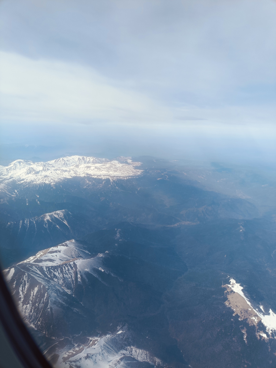 Пусть ваш вид из окна самолёта будет прекрасен😍