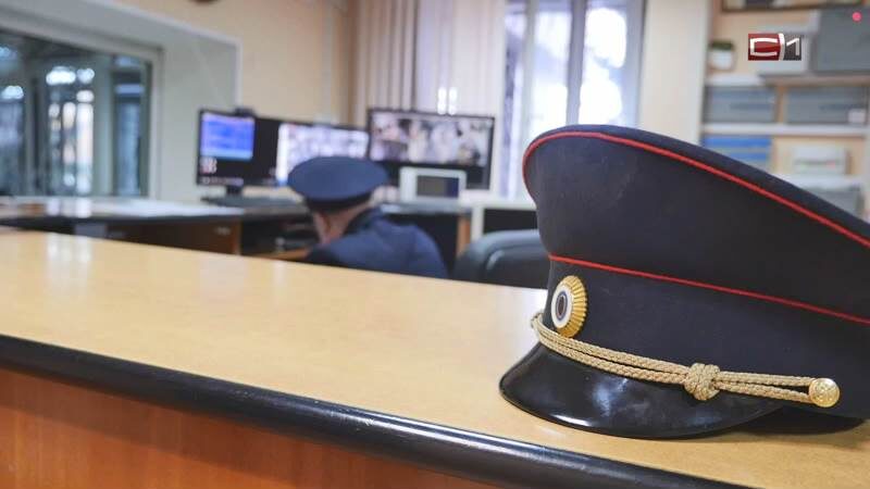    Несовершеннолетний югорчанин обокрал магазин электроники на 140 тысяч рублей