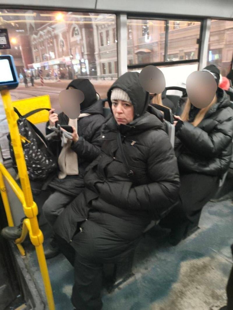    Группа в ВК «Академический». В январе карманницу сфотографировали после того, как поймали за руку