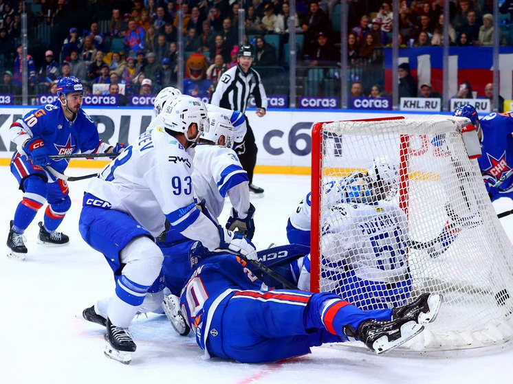     В рамках регулярного чемпионата Континентальной хоккейной лиги прошел матч «СКА» — «Динамо». Фото: МК в Питере / Дарья Иванова