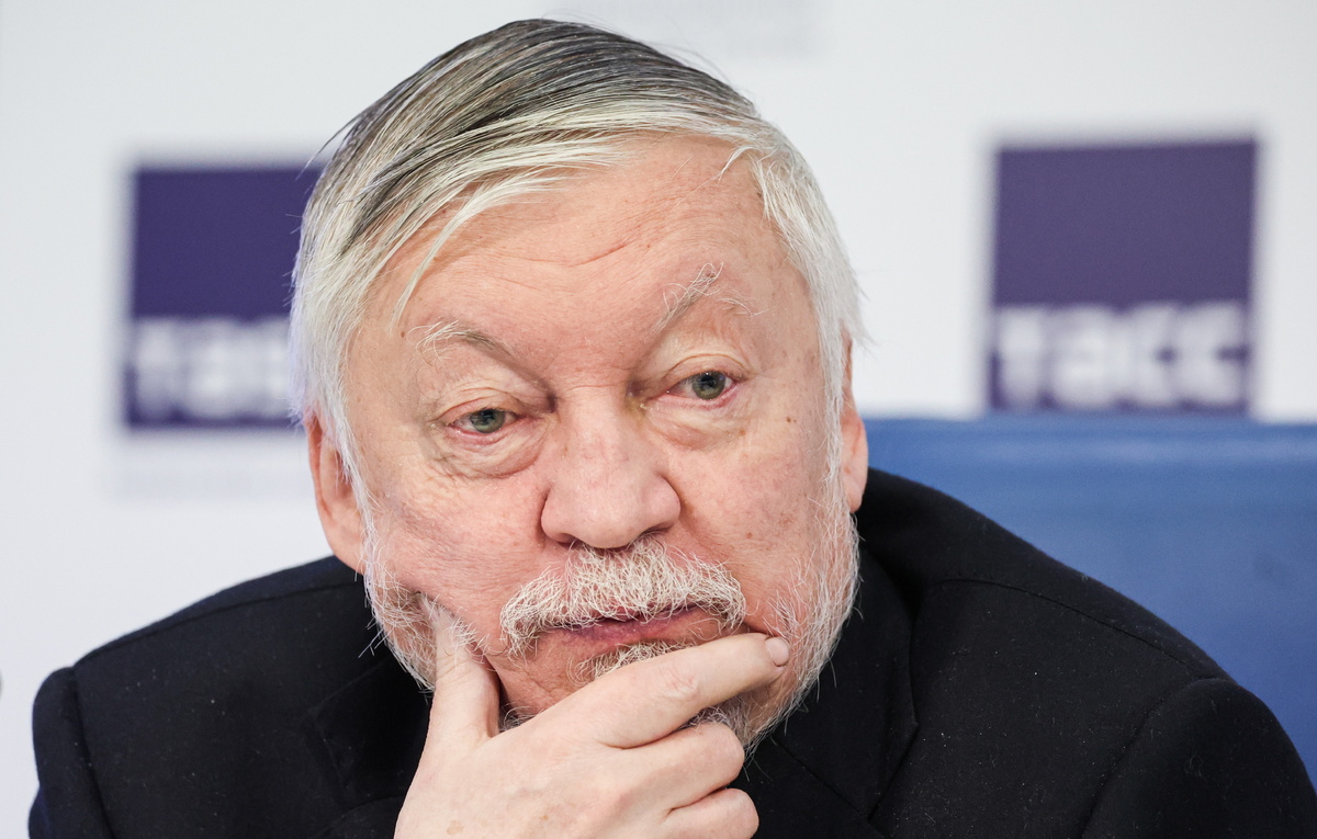    Анатолий Карпов  Вячеслав Прокофьев/ТАСС