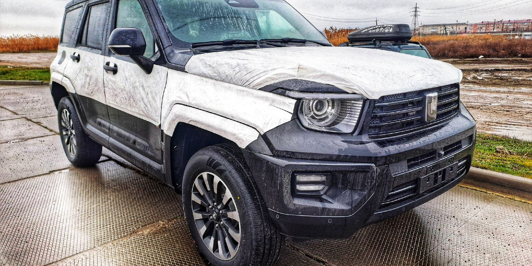 Зашел в Tank, а там семисотый с табличкой "продан". Месяц стоит, пылью покрывается. Менеджер объяснил, в чем цирк