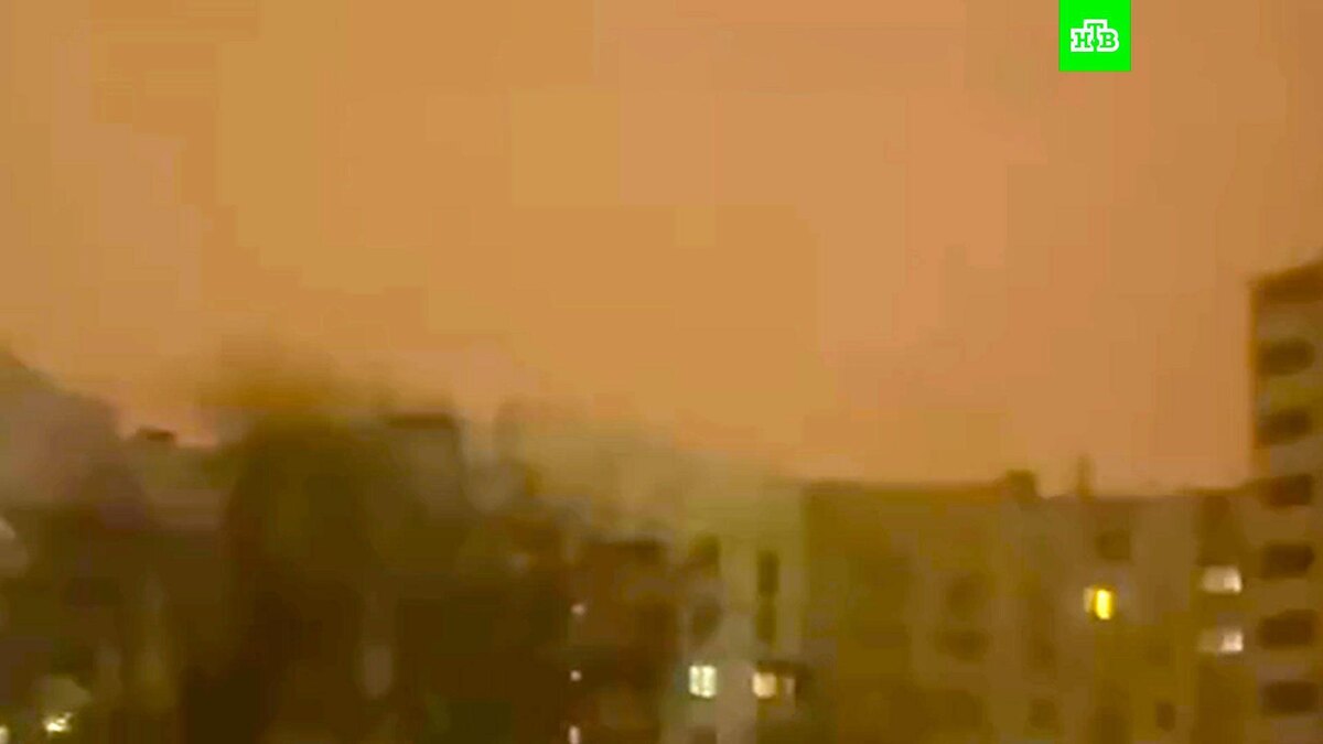    Белгород подвергся массированному ракетному обстрелу