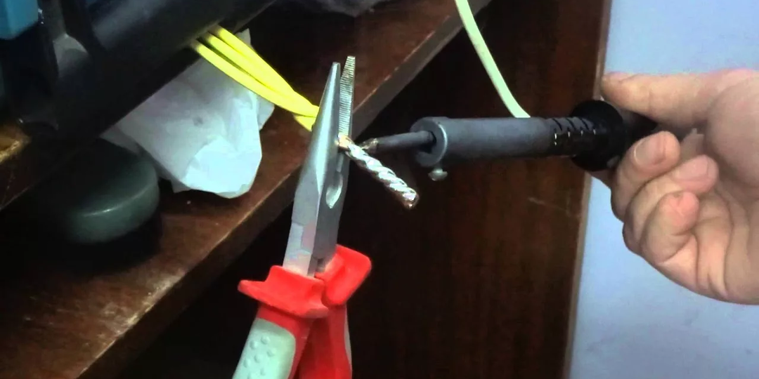 Скрутки - это прошлый век. Вот более надежные способы соединения проводов и кабелей.