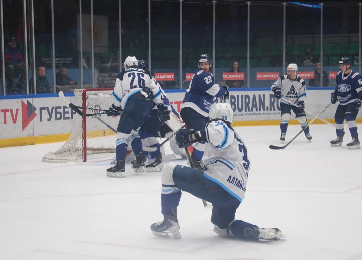   Воронежский «Буран» одержал волевую победу над динамовцами из Барнаула