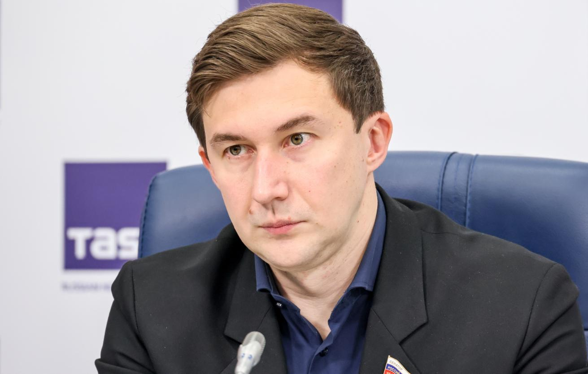  Сергей Карякин 