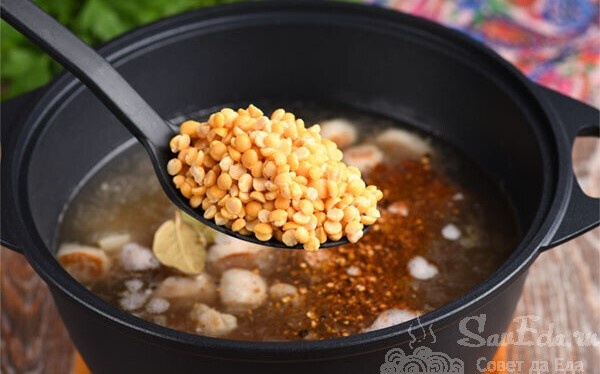 Всего 2 простых приема и гороховый суп будет быстрым и очень вкусным (2 варианта)