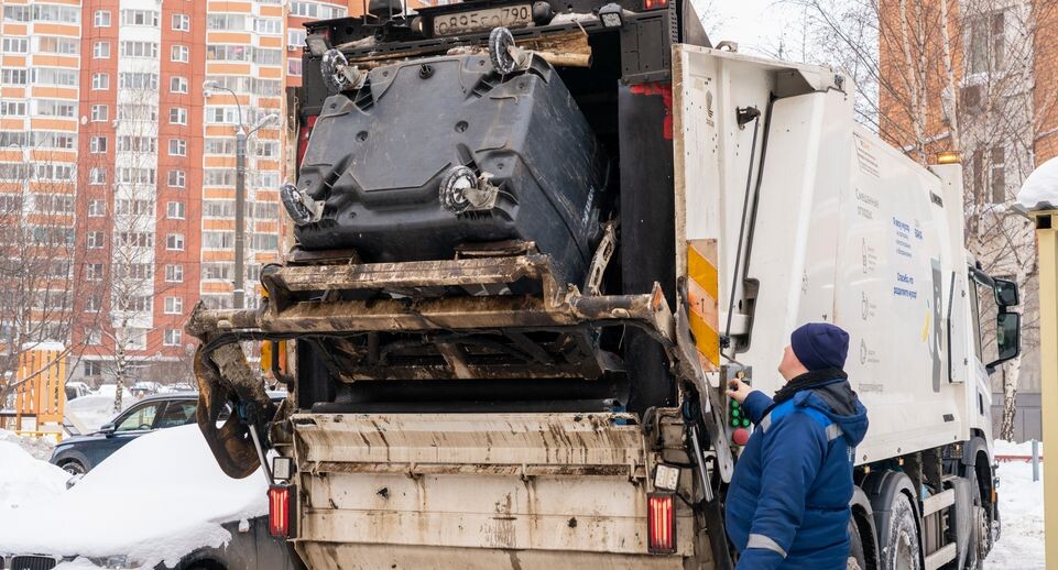    Работа мусоровозов зимой в Красногорске / Медиасток.рф
