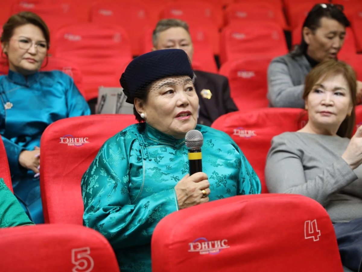    Встреча с выпускниками КГПИ и КМИ в Монголии