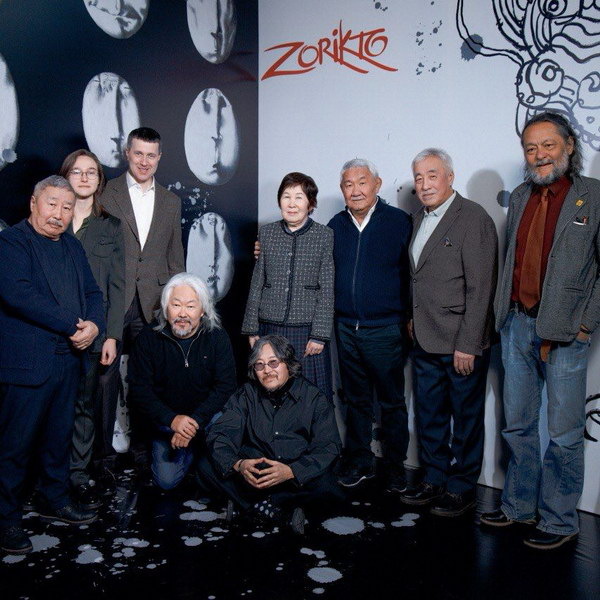     Зорикто и Бальжинима Доржиевы открыли выставки по обе стороны Байкала