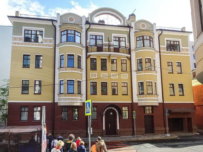 Малый Головин, 12. Наши дни