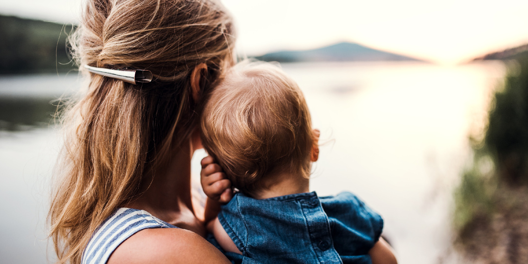 Алименты и детские пособия 2026: новые правила расчёта!