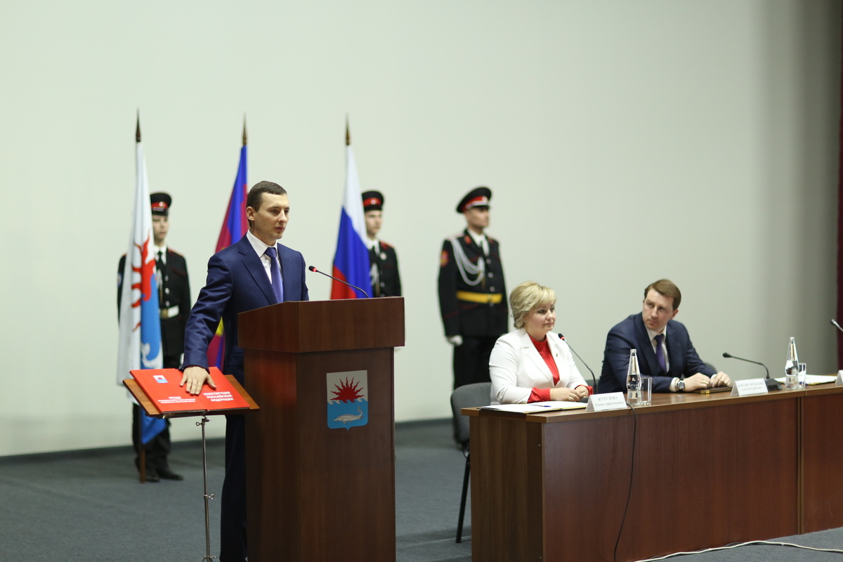 Максим Бондаренко вступает в должность главы, 2018 год.