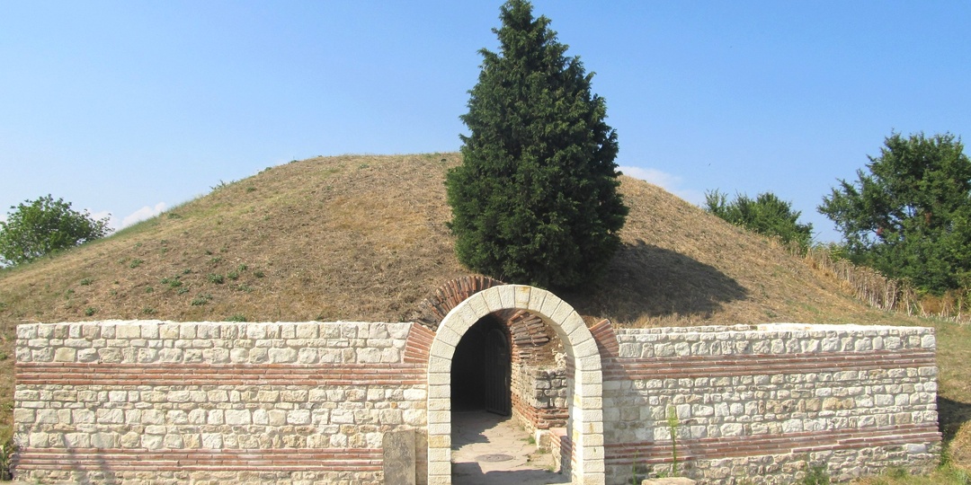 Записки путешественника. Болгария. Фракийская купольная гробница