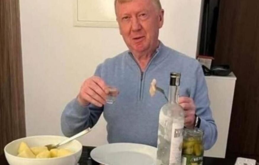    Крах и предательство . Чубайс воткнул нож в спину Путину