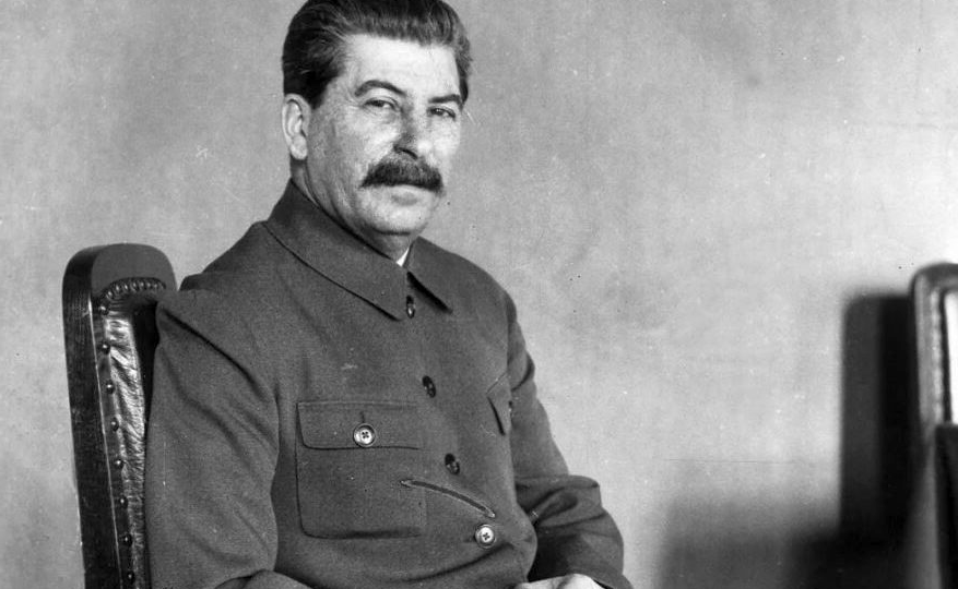 Цены падали 8 раз за 7 лет: как продукты дешевели каждую весну при Сталине, а полки оставались полными