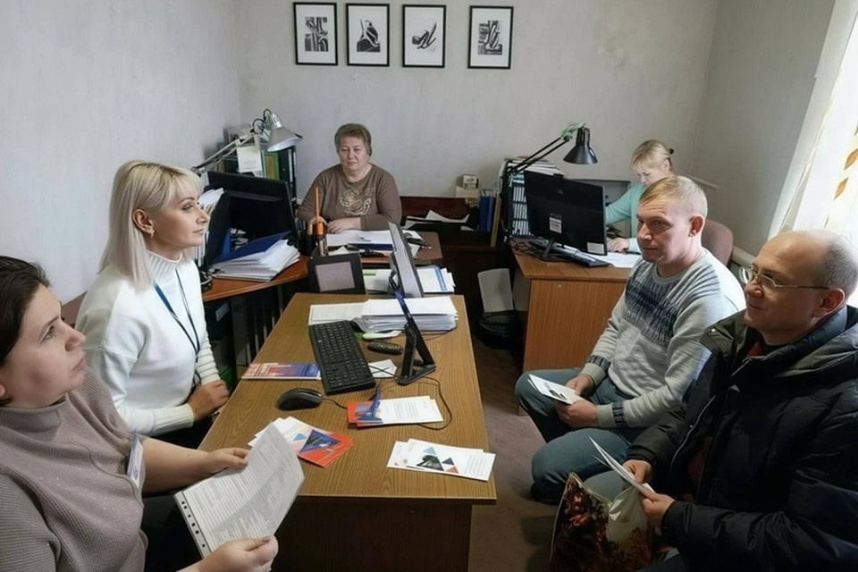    В Макеевке провели мини-ярмарку вакансий для участников СВО. Фото: ТГ/Толстыкина