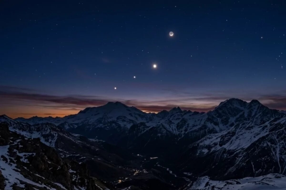    Первой среди планет на вечернем небе появится Венера