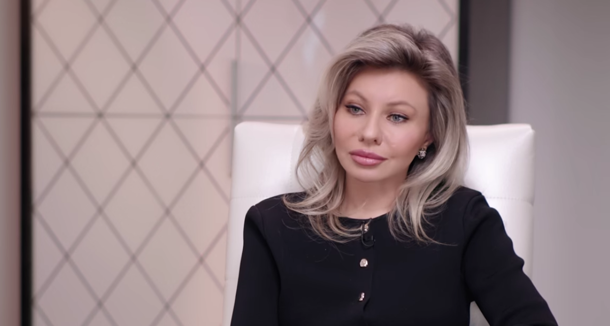 Реакция на начало ответа Яковлевой. Фото: скриншот видео Надежды Стрелец