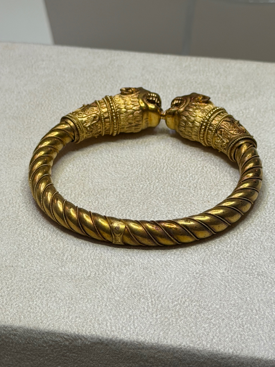 Браслет из золота, коллекция музея Фаберже 
