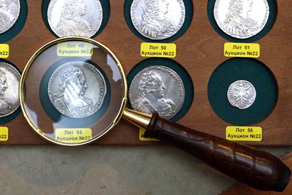   Коллекционирование монет - не просто увлекательное хобби, но и потенциальный источник дохода. Редкие экземпляры, особенно с исторической ценностью или браком чеканки, могут стоить целое состояние. / Олег Прасолов/РГ