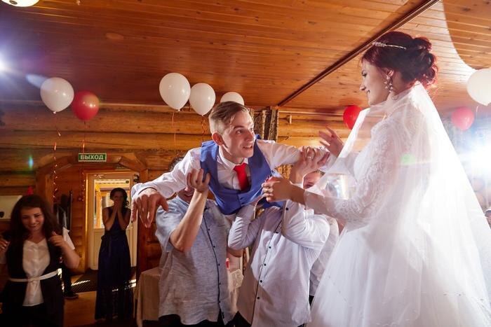 Обложка © Shutterstock / FOTODOM / KELENY