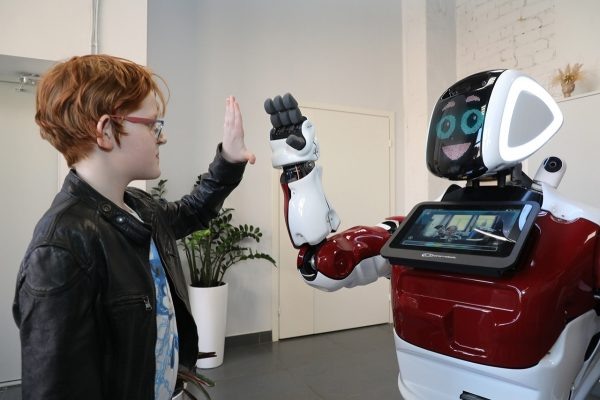 Кто такой Виктор Медиа и что умеет робот-корреспондент  📷
