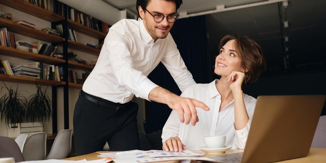 Офисный роман.