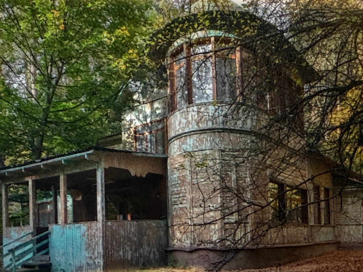 Первая дача в 2020-м перед началом реставрации