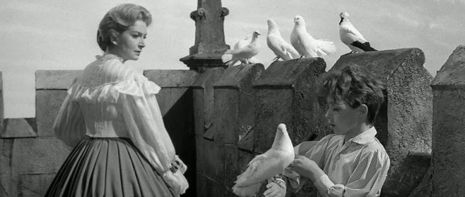 Кадр из фильма "Невинные" (The Innocents) 1950 года - экранизации повести Г. Джеймса "Поворот винта"