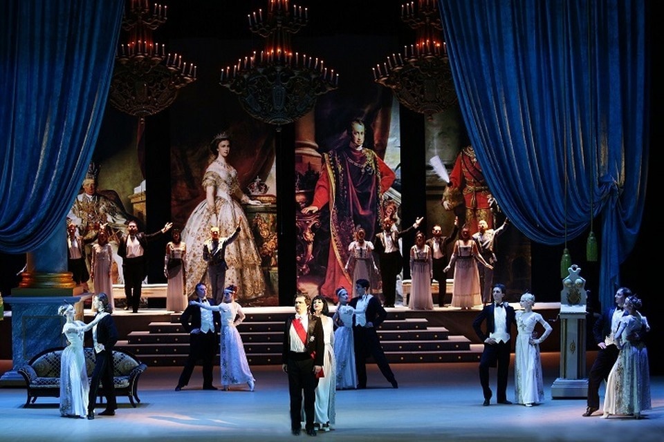    «Королева чардаша». Фото: «Донбасс Опера»