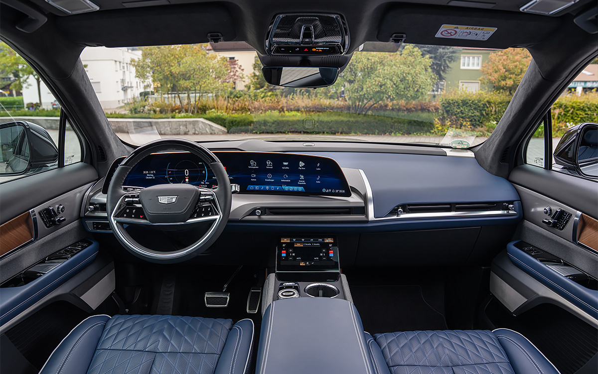 Cadillac📷Cadillac Vistiq