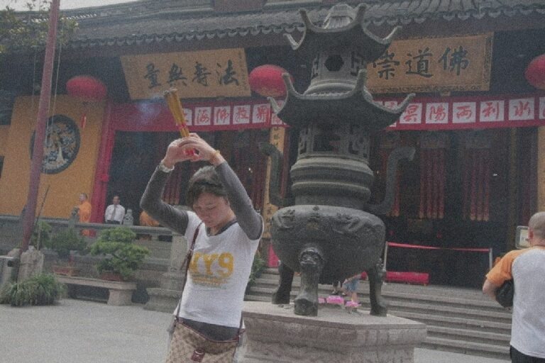    Иллюстрация к материалу: В Китае родились пятерняшки: что важно знать родителям о многоплодной беременности