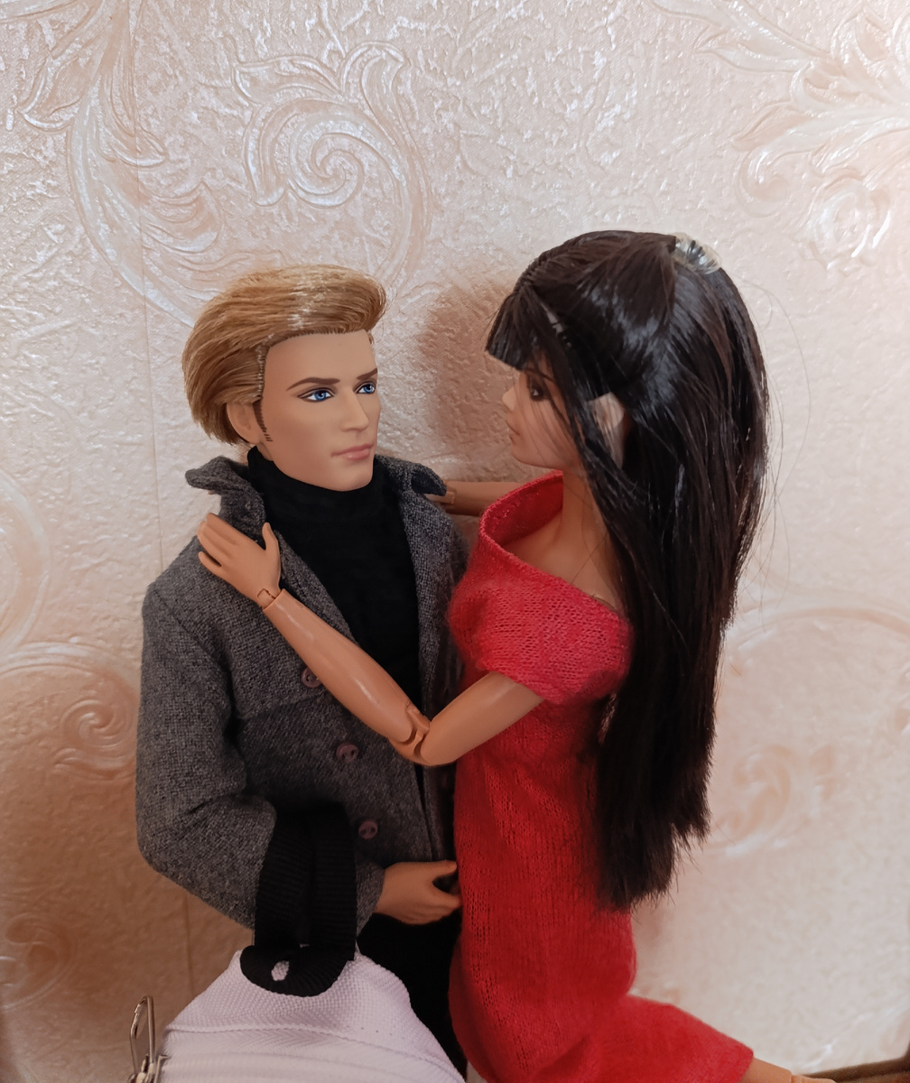 - Я уж было подумала,что ты остался ночевать на работе)) 