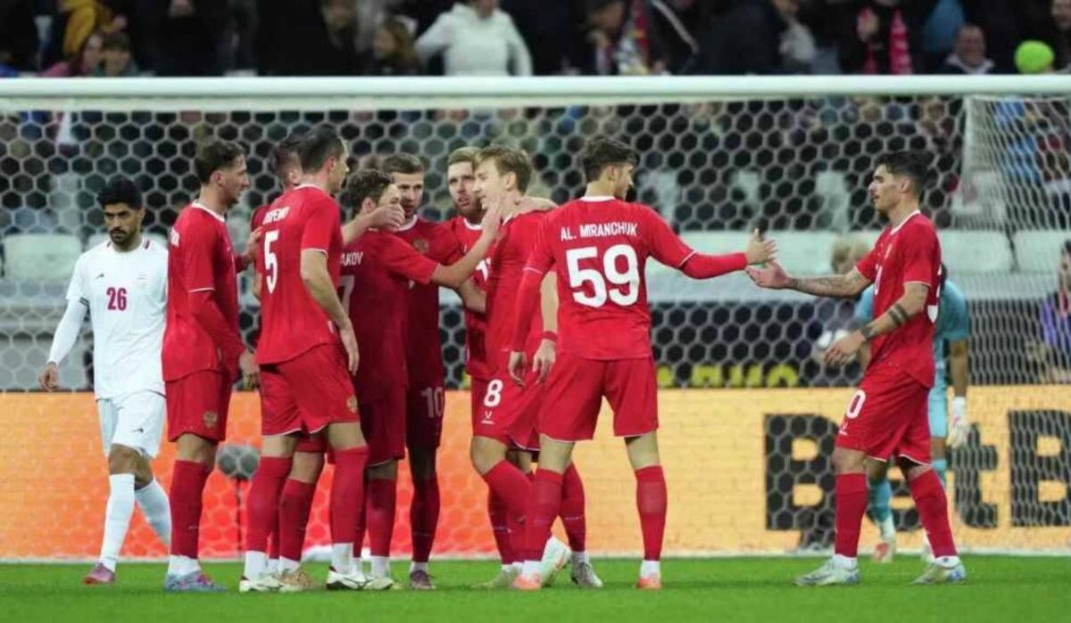     Сборная России по футболу. Источник: ria.ru Автор фото: Александр Вильф