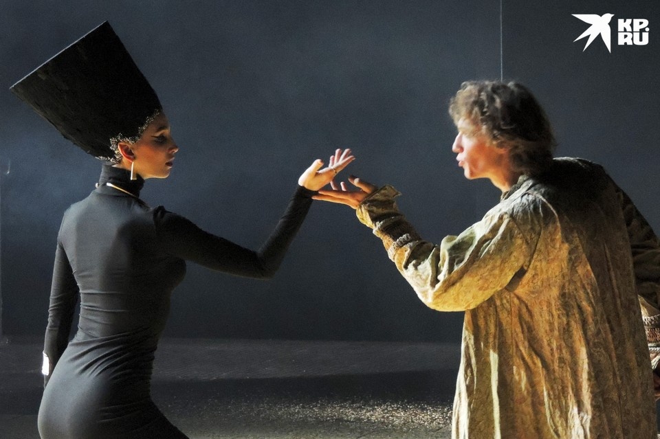   Анастасия ПЛЕШАКОВА