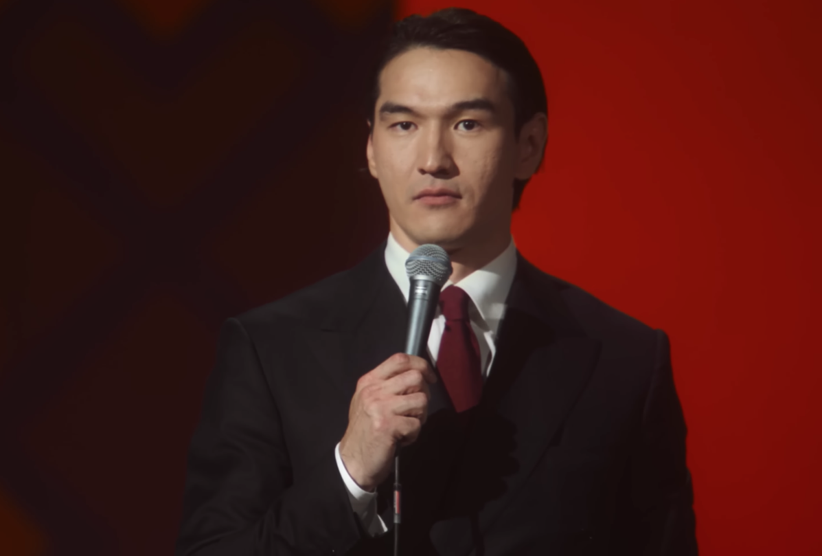    Фото: скрин видео с канала "Нурлан Сабуров", источник: youtube.com