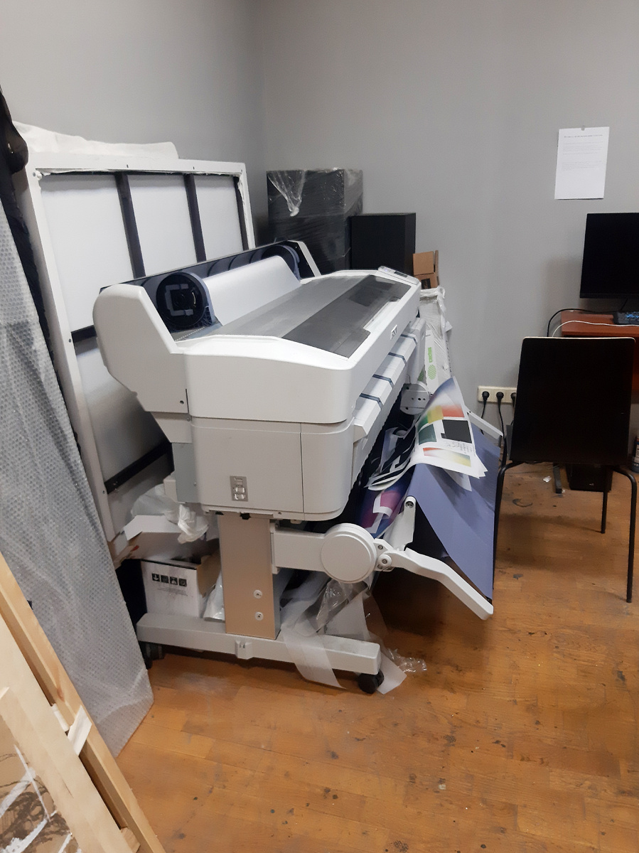 Широкоформатный принтер