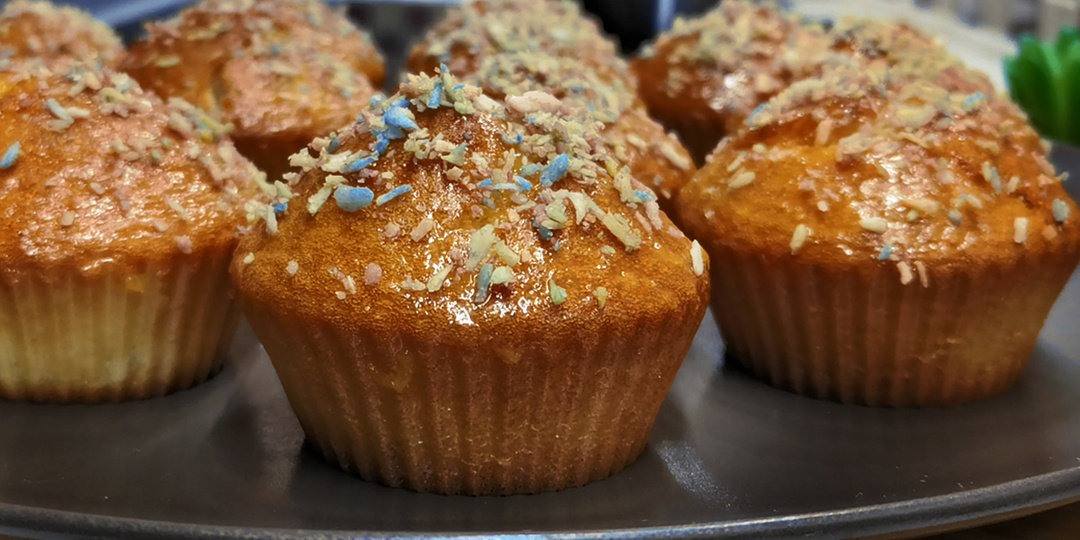 Нереально вкусно и гениально просто, готовить 5 минут. Кексики нежнее нежного, съедаются в момент как не было