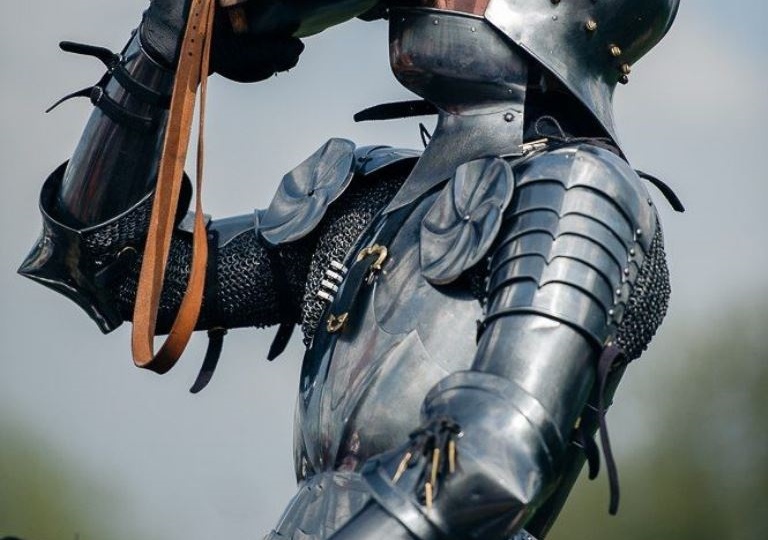 Истории про историю. О больших и малых рыцарских нуждах, которые было необходимо справить прямо на поле боя.