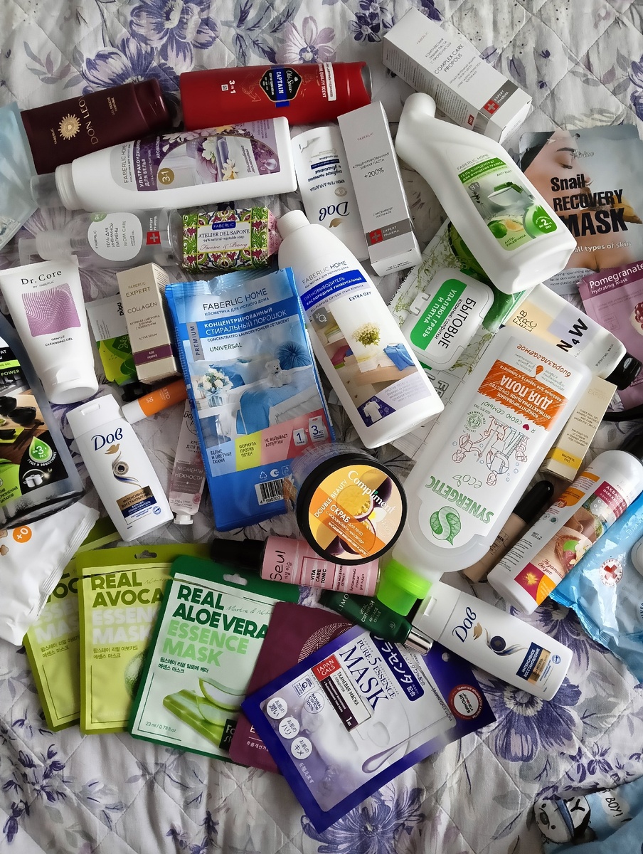 Быстрые фотографии на кровати, пока сын спит.