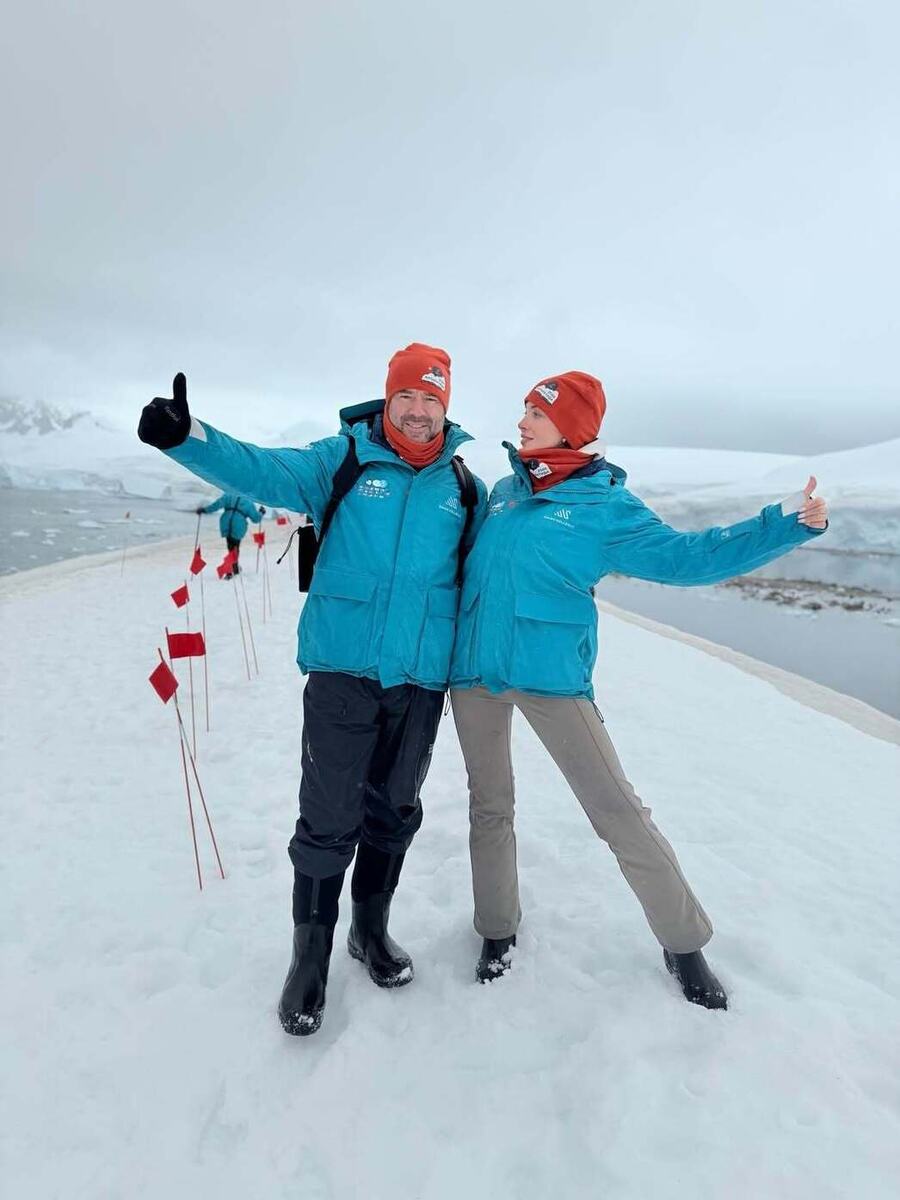     Полина Диброва и Роман Товстик в Антарктиде