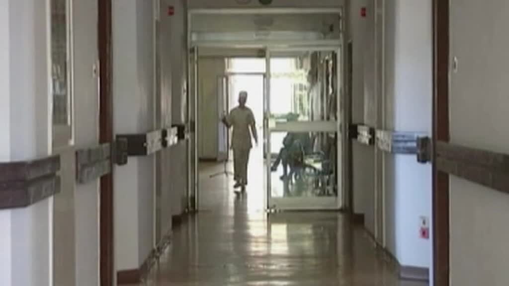    врач больница капельница ХОСТИНГ