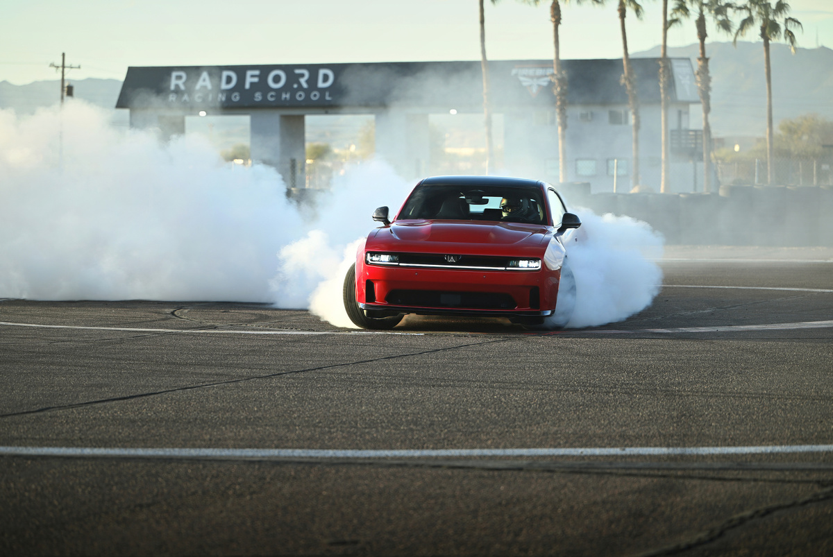    Dodge Charger Daytona R/T   
Stellantis