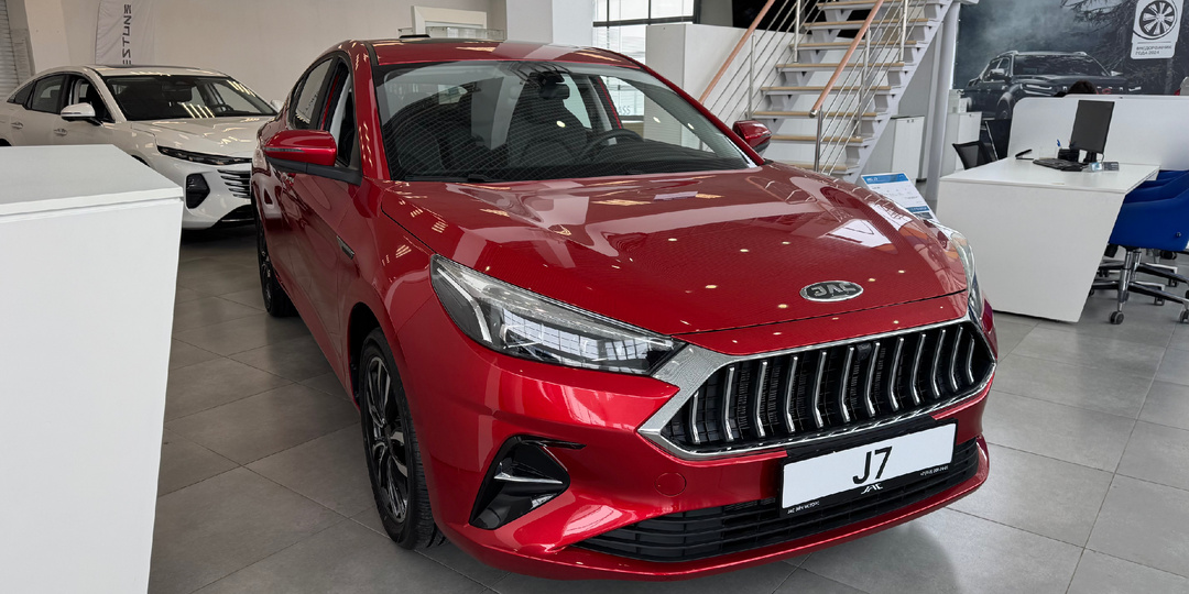 Конкурент Весты, по цене Искры?