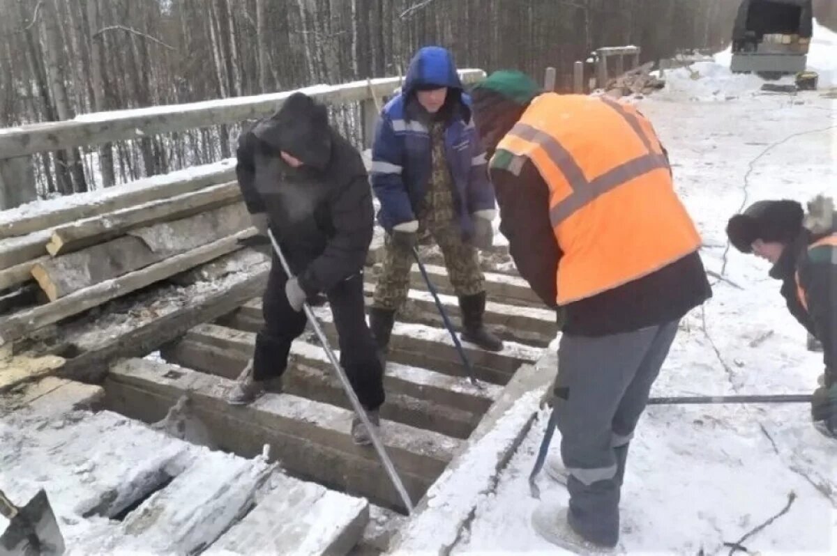    В Бурятии начали ремонтировать мост, закрытый в 2023 году