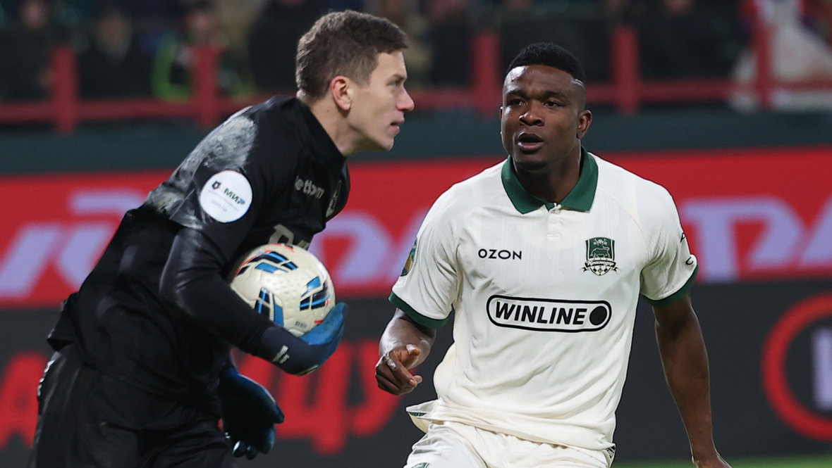    Антон Митрюшкин и Джон Кордоба.Александр Федоров