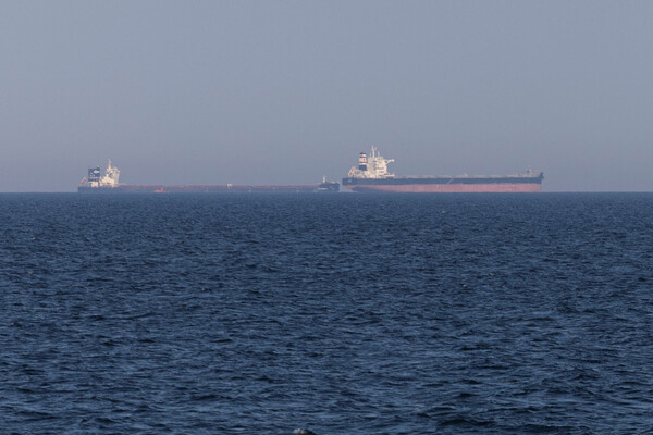 Грузовые суда в Черном море недалеко от Одессы, Украина, 22 марта 2025 года / Valentyn Ogirenko/Reuters   📷