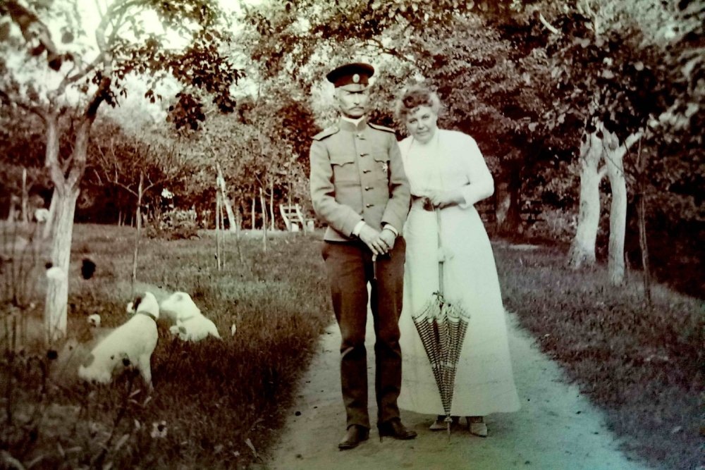 Брусилов с женой