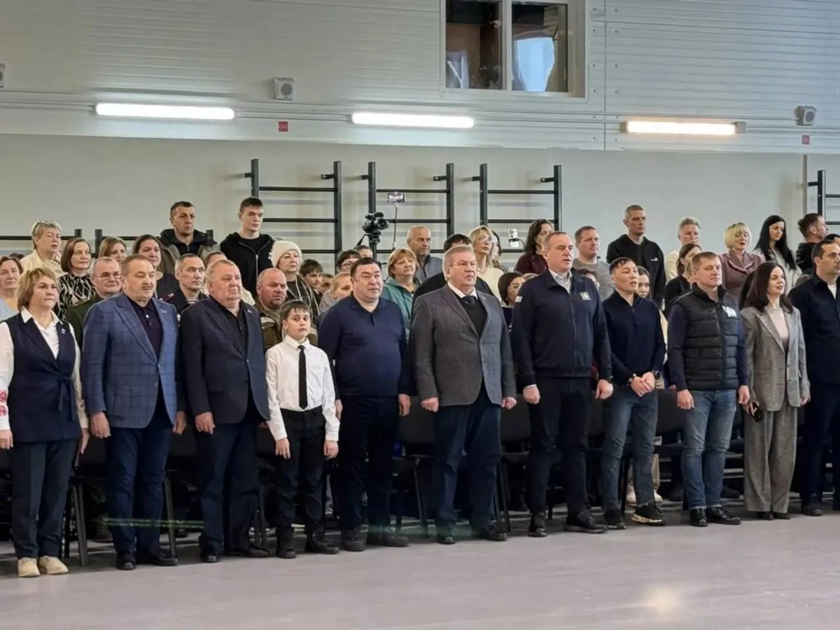    Политэлиты на церемонии открытия